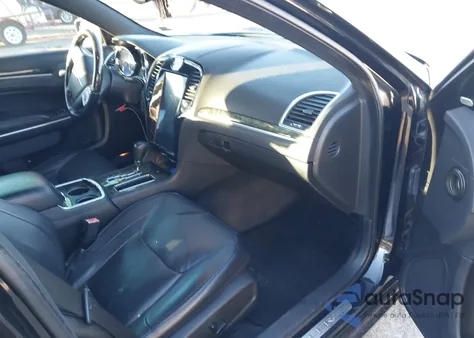 2012 Chrysler 300C from USA, damaged, VIN 2C3CCAET2CH256383